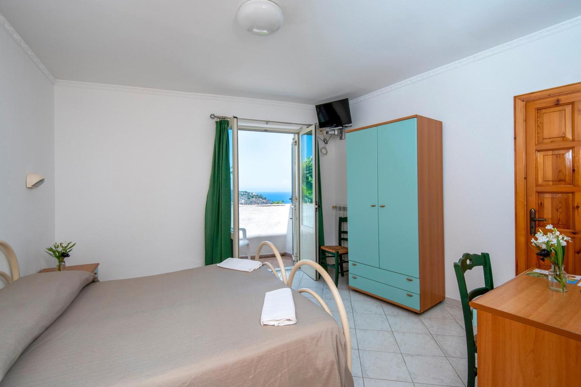 Hotel Bel Tramonto Casamicciola Terme Екстериор снимка