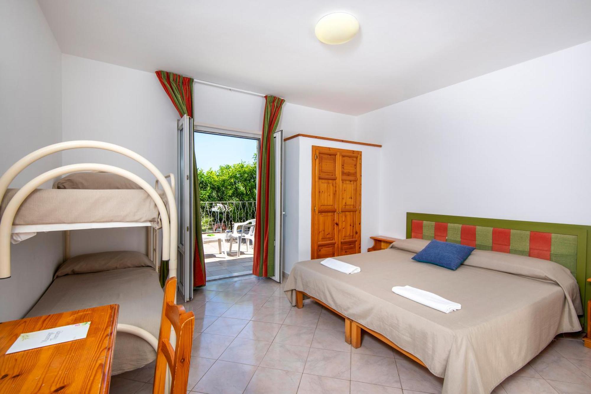 Hotel Bel Tramonto Casamicciola Terme Екстериор снимка
