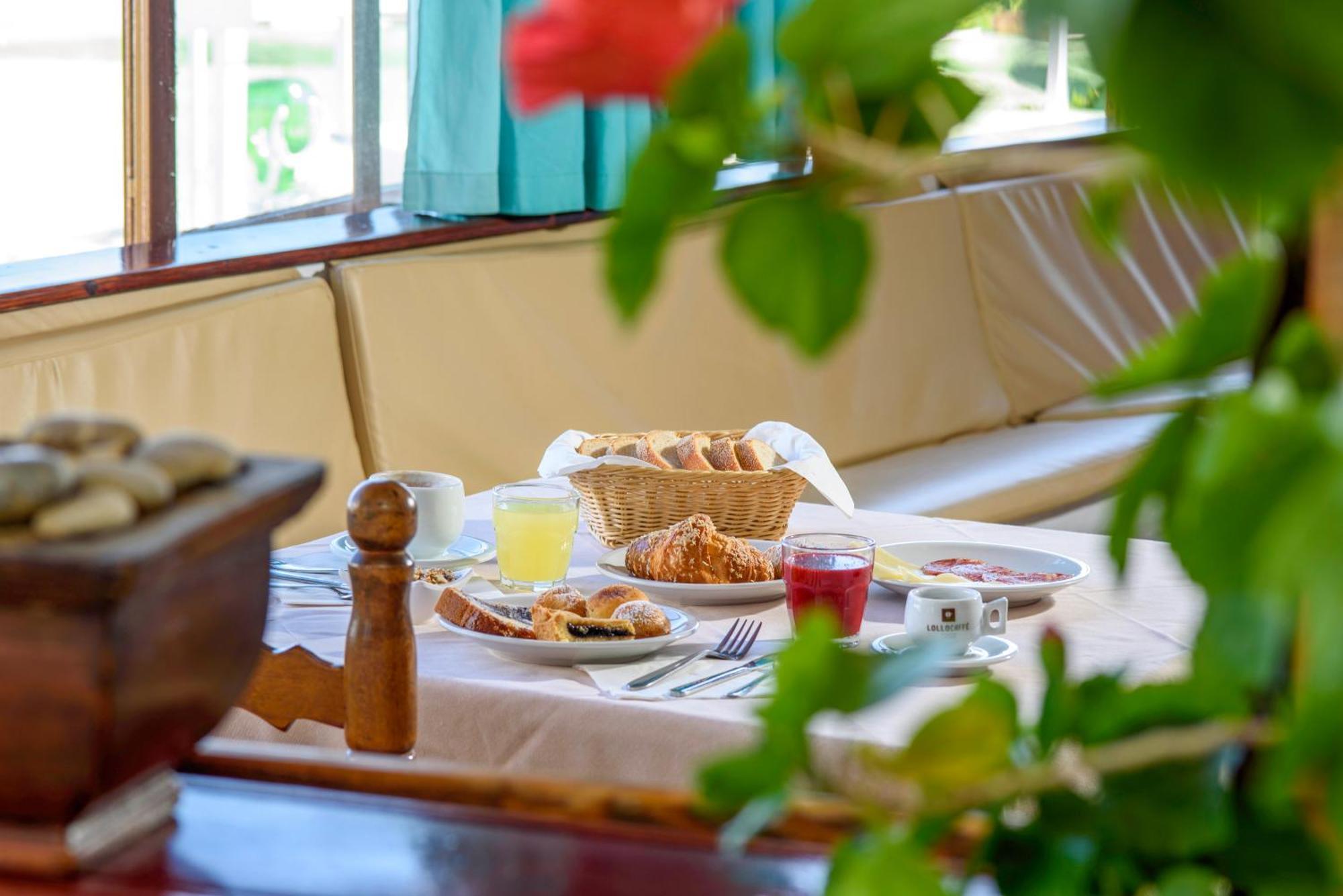 Hotel Bel Tramonto Casamicciola Terme Екстериор снимка