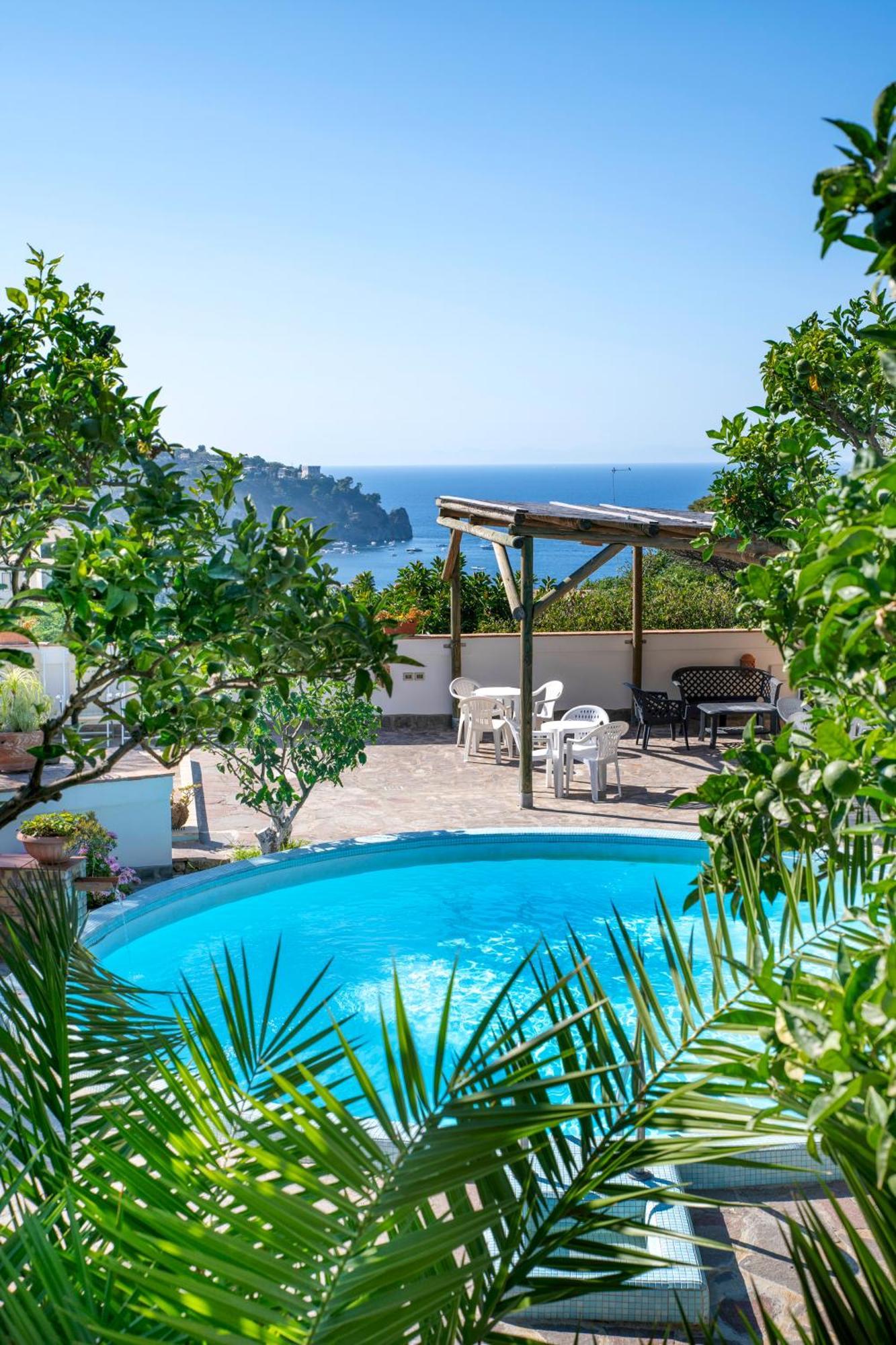Hotel Bel Tramonto Casamicciola Terme Екстериор снимка