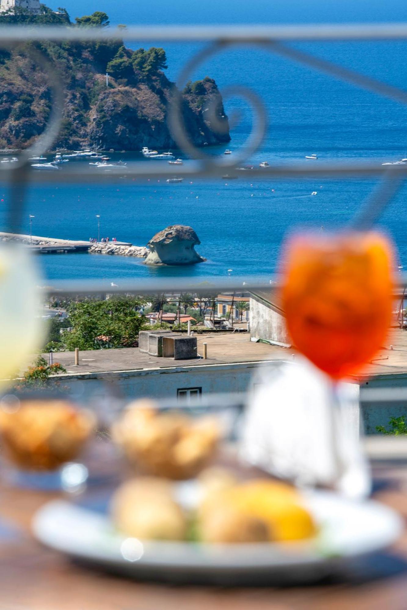 Hotel Bel Tramonto Casamicciola Terme Екстериор снимка