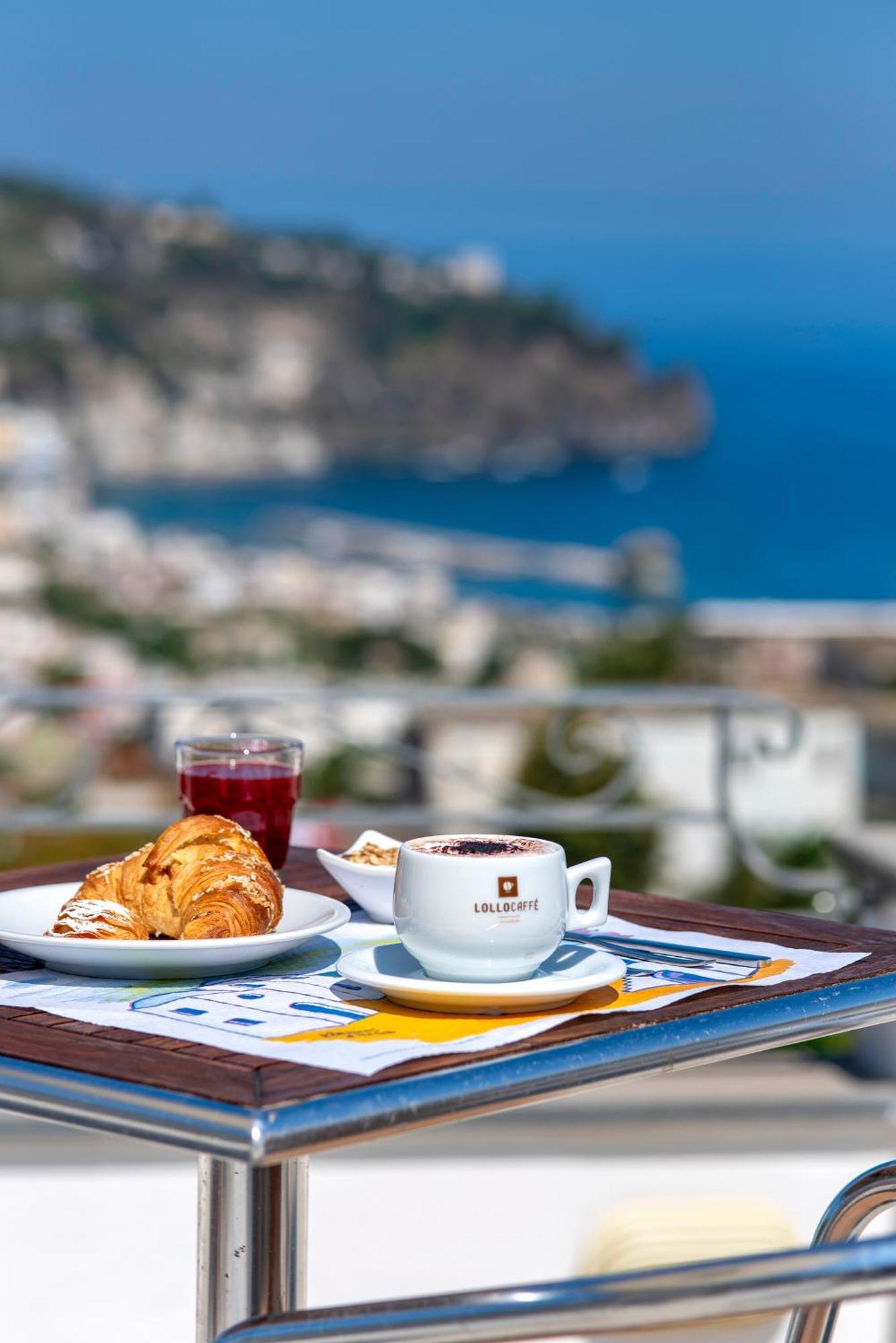 Hotel Bel Tramonto Casamicciola Terme Екстериор снимка